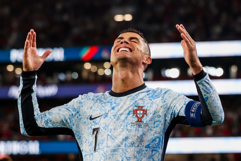Dél-amerikai csapat csábítja Cristiano Ronaldót, váratlan helyen köthet ki