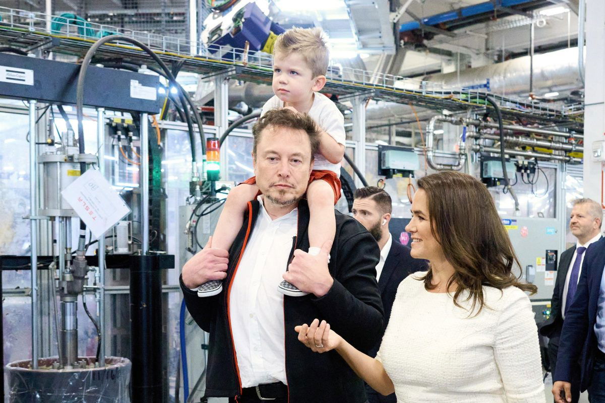 NOVÁK Katalin; MUSK, Elon; Novák Katalin köztársasági elnök - Liner.hu
