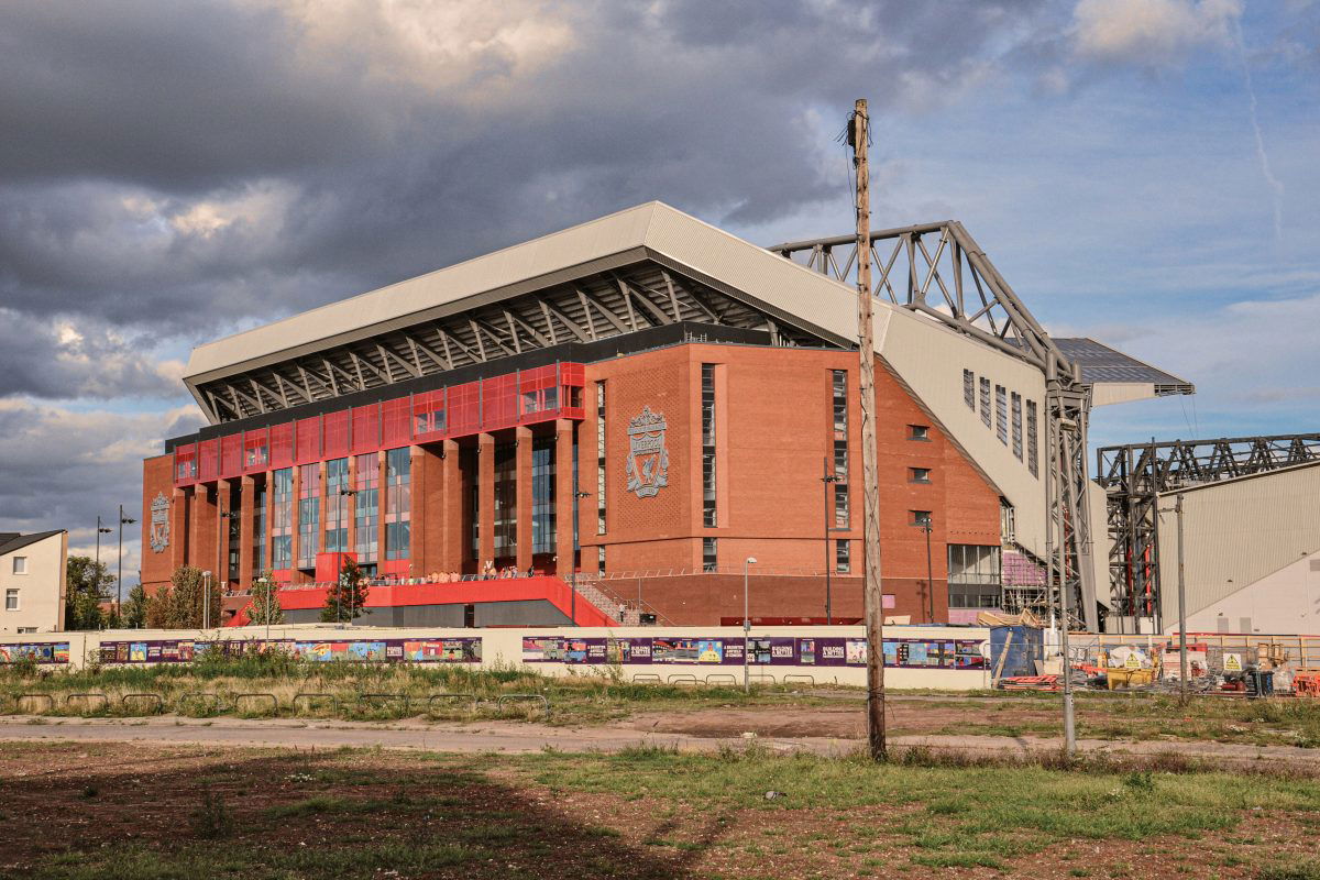 Rejtélyes záradék és bejegyzés kavart vihart a Liverpool háza táján