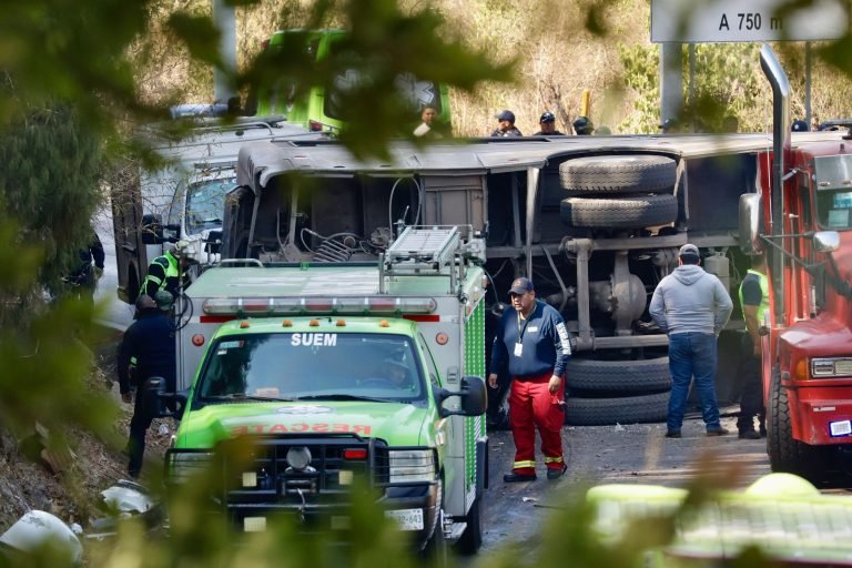 Buszbaleset történt Mexikóban, legkevesebb 18 ember életét vesztette
