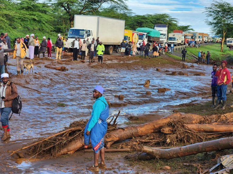 Összeomlott egy gát Kenyában, legkevesebb 45 ember életét vesztette