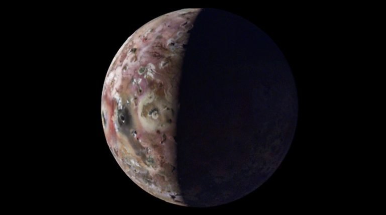 Elképesztő felvétel készült a Jupiter egyik holdjáról