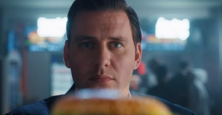 Szalai Ádám nagyot alakított a Burger King új reklámfilmjében Marics Petiékkel (videó)