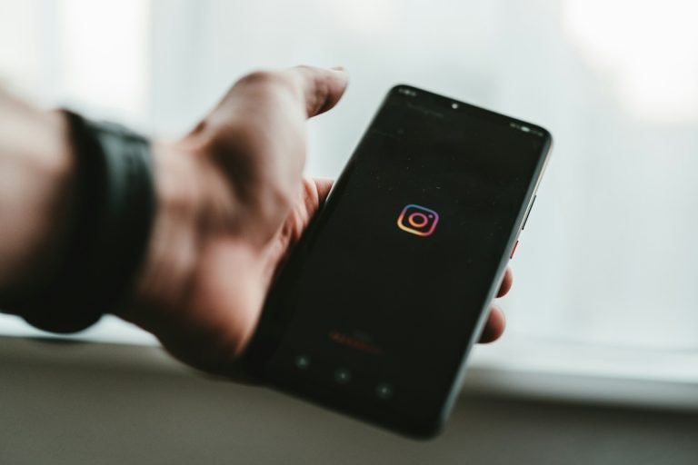 Mesterséges intelligenciával okosítják fel az Instagram keresőjét