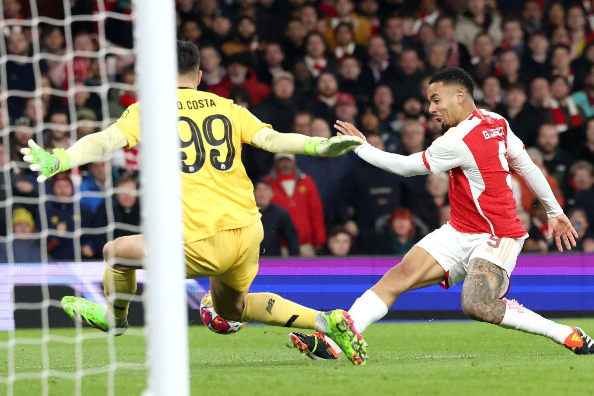 Ronaldinho-gólpasszt adott az Arsenal játékosa Kerkezék ellen (videó)