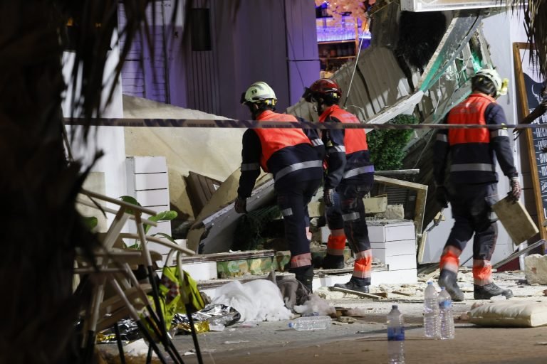 Már négy áldozata van a mallorcai étterem-összeomlásnak