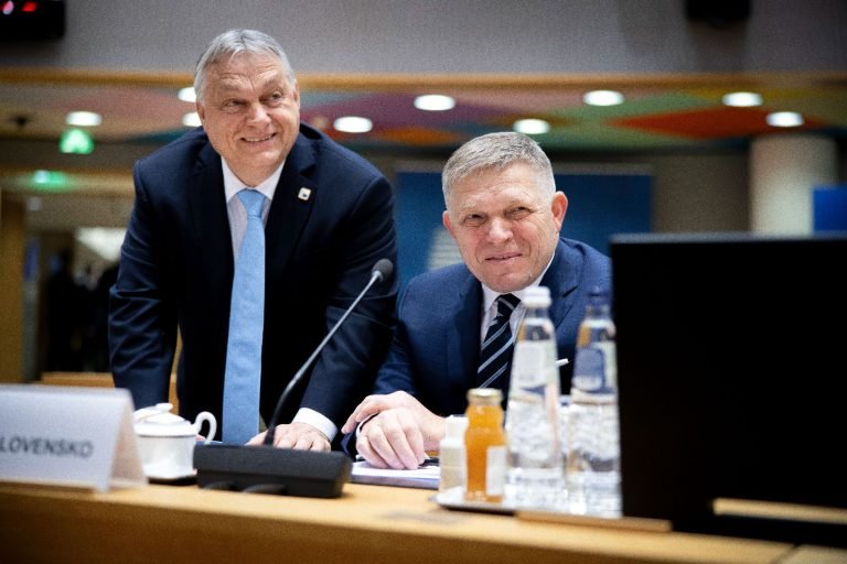 Orbán Viktor: „Robert Fico kiesett a munkából”, „ma egyedül kell küzdenünk a békéért”