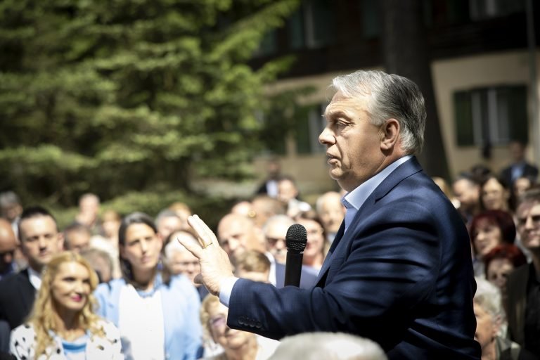 Fontos bejelentést tett Orbán Viktor a magyar üzemanyagárakról