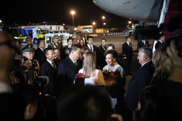 Nagy bejelenésekkel készülhet Orbán Viktor és Kína elnöke csütörtökön