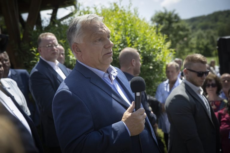 Különleges fotót osztott meg Orbán Viktor a 61. születésnapján