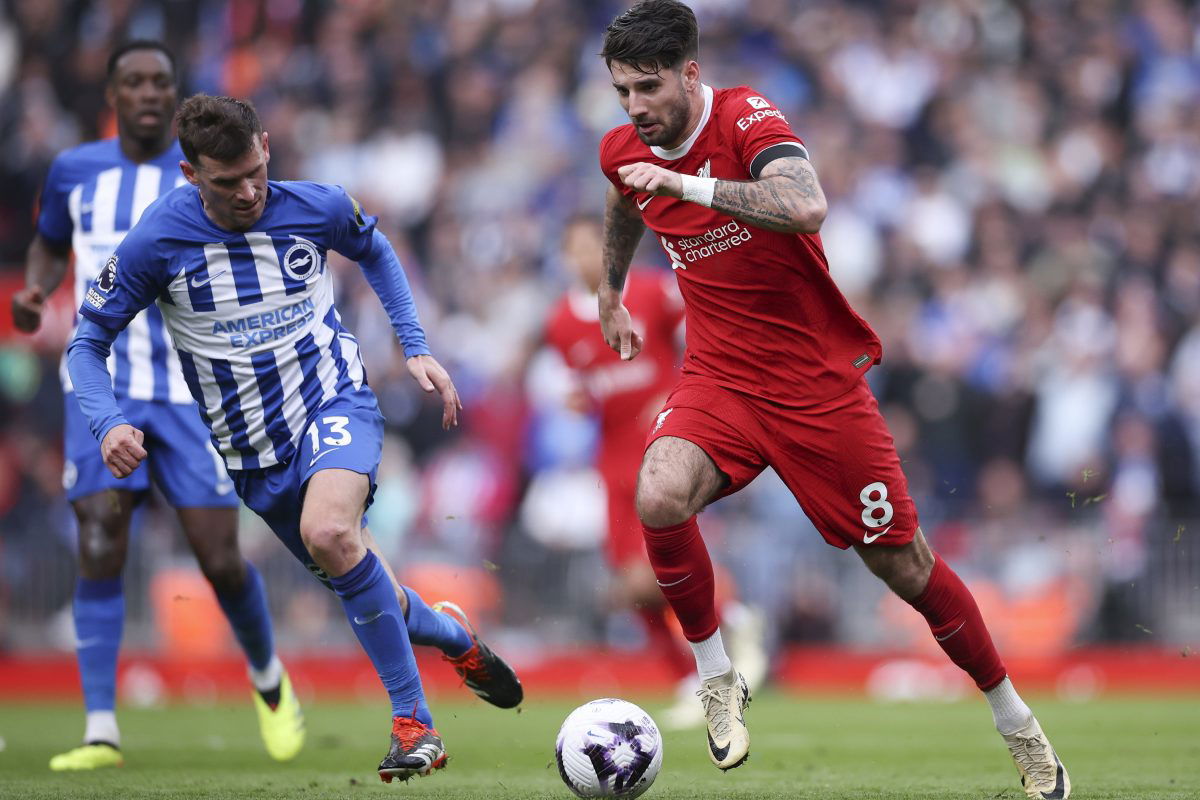Szoboszlai Dominik bemutatta a Liverpool új hazai mezét, nagyon trendi lett (videó)