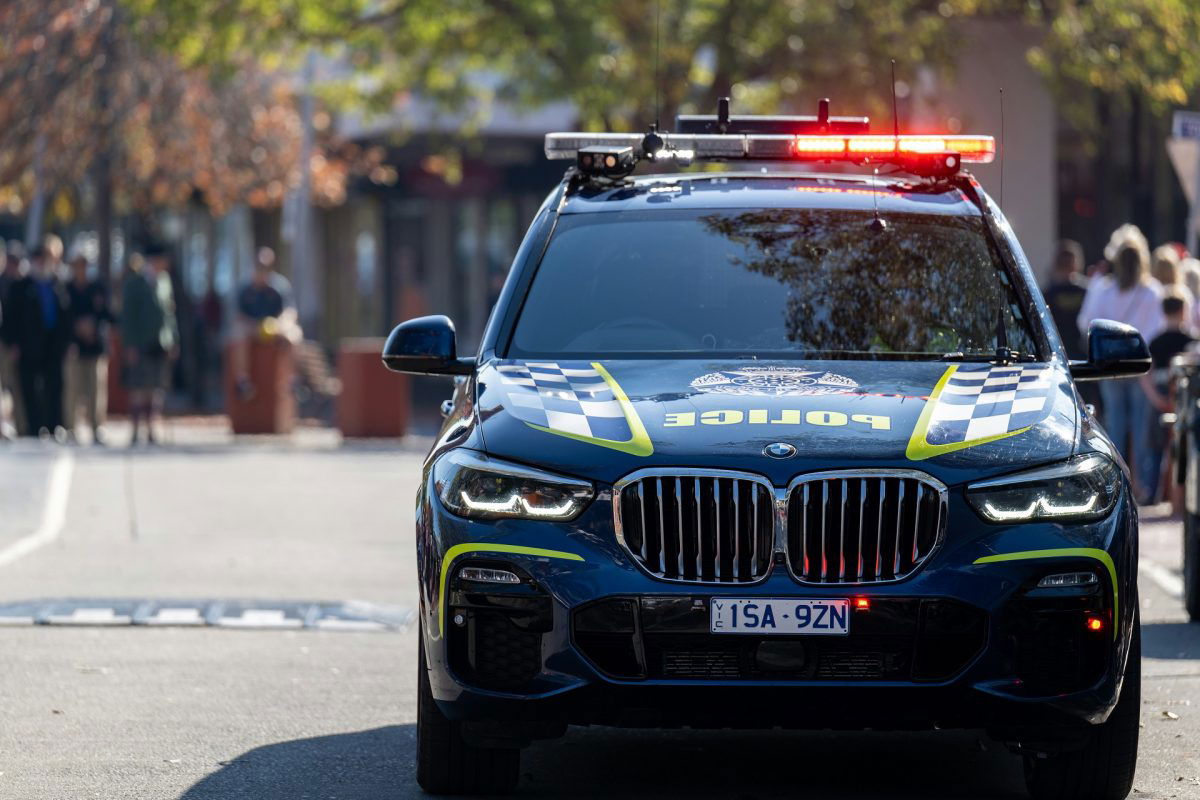 Agyonlőttek egy 16 éves késes támadót Ausztráliában