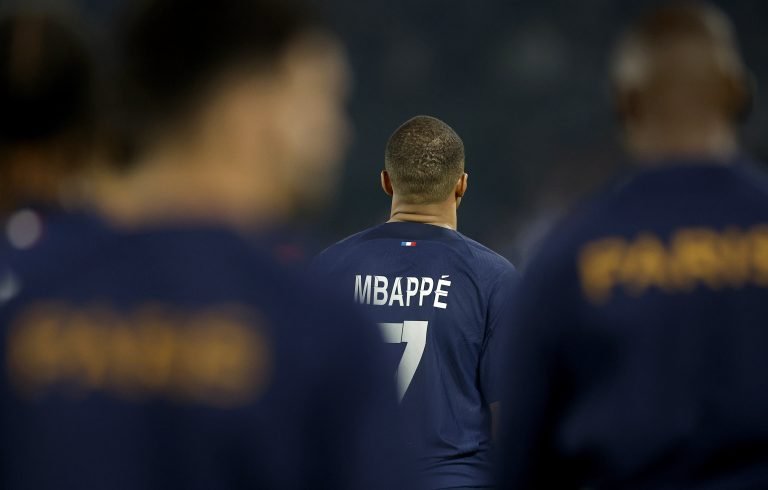 Mbappé aláírt a Real Madridhoz, úton a nagy bejelentés