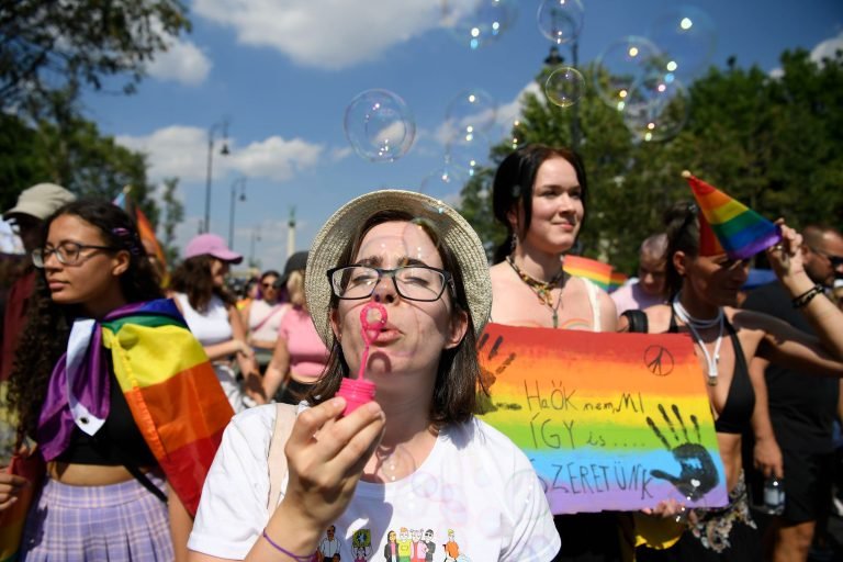 Szombaton Budapest Pride, közlekedési változások lesznek Budapesten