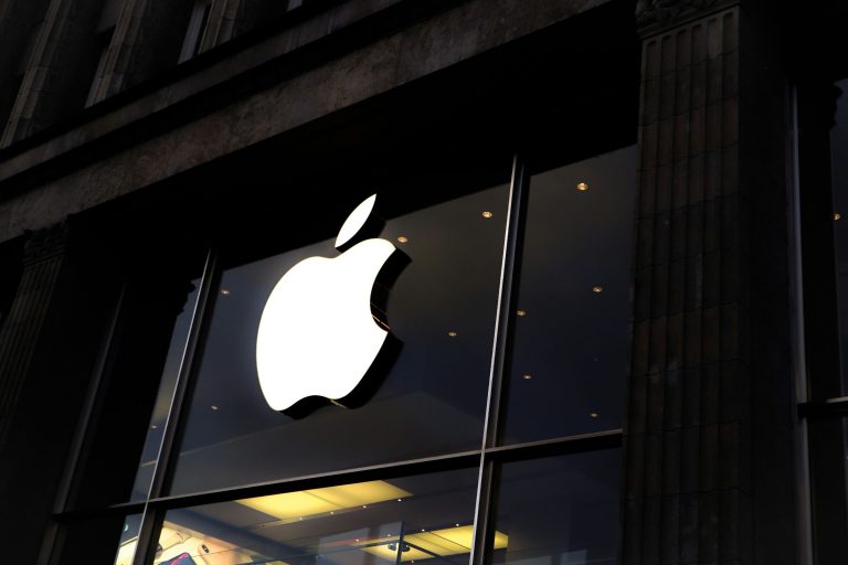 Két év múlva érkezhet minden idők legtökéletesebb iPhone-ja