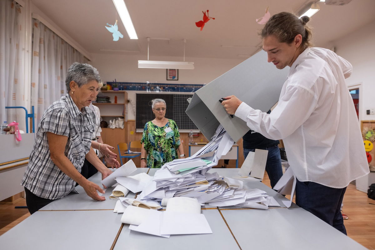 Közel 50 százalékos feldolgozottságnál a Fidesz és a Tisza Párt az élen az EP-választáson