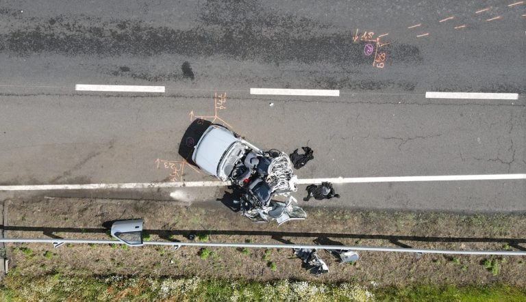 Halálos baleset történt az M3-as autópályán, két embert nem tudtak megmenteni