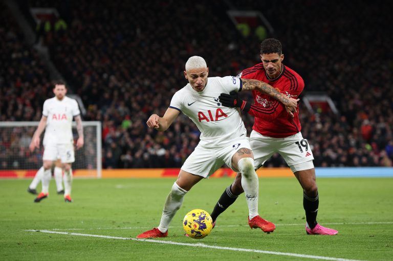 Hihetetlen, hol kötött ki a Manchester United és a Real Madrid világsztárja