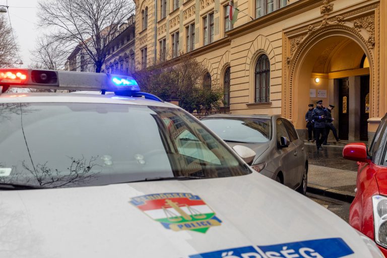 Dobrev Klára nagyon dühös a bombafenyegetőre: „Legyen átkozott, aki ezt tette”