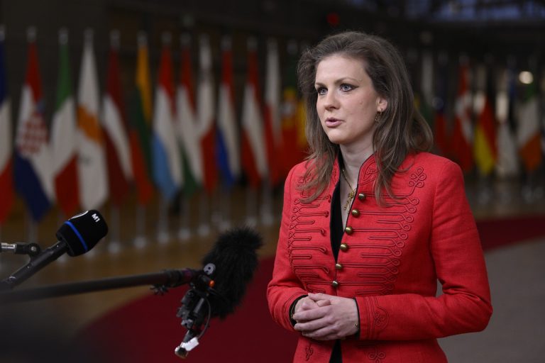 Fontos határidőre hívta fel a figyelmet az Energiaügyi Minisztérium