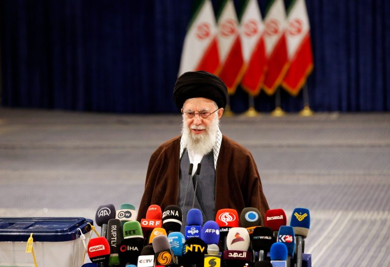 Irán közvetett tárgyalásokra készül az Egyesült Államokkal, figyelmeztette a térség országait is