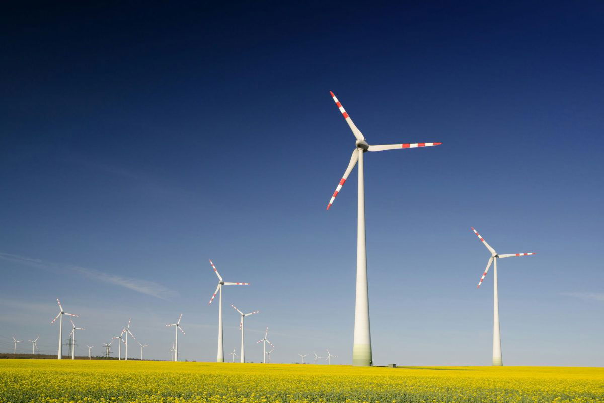 Kína megújulóenergia-kapacitása először előzte meg a hőerőművekét