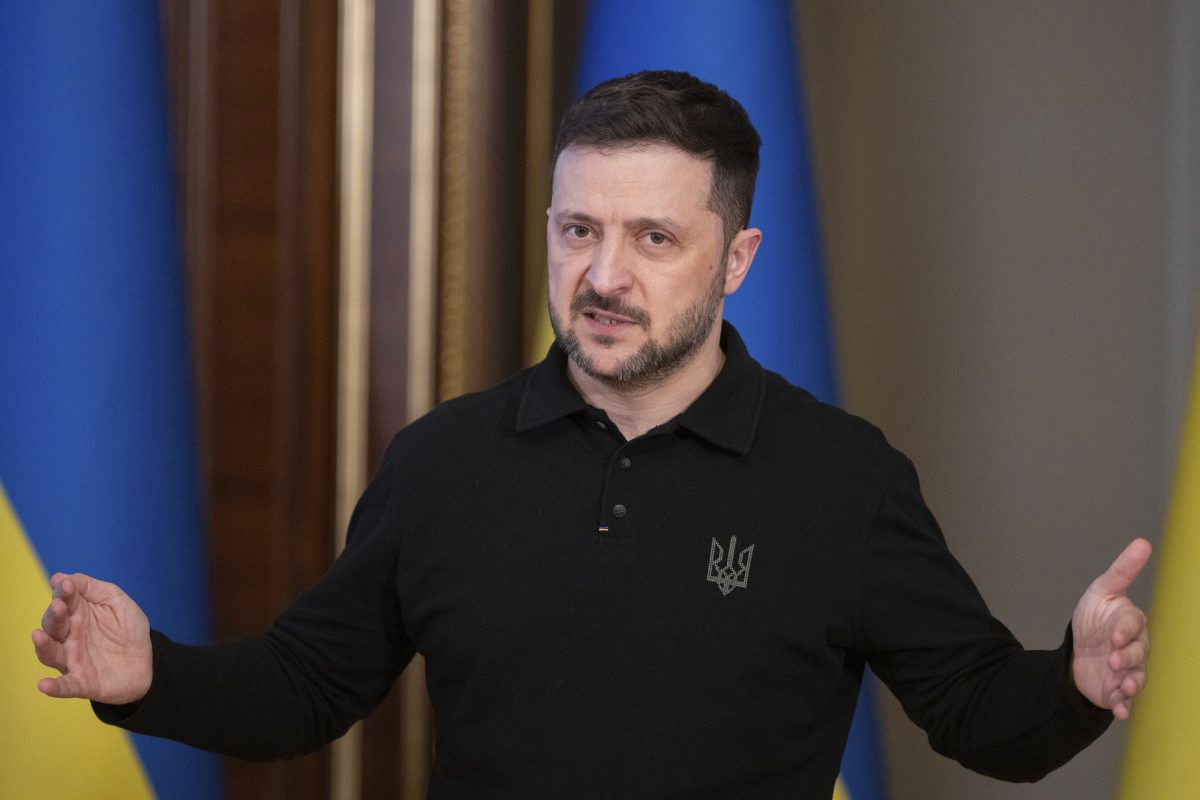 Ukrajna hajlandó tárgyalni a „feltétel nélküli” tűzszünetről