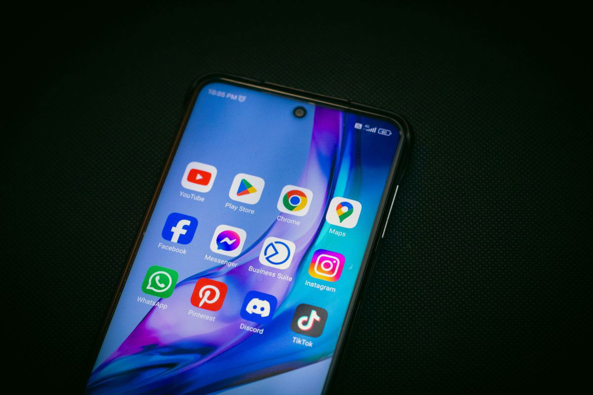Belassult a telefonod? Ezekkel a módszerekkel újra gyorssá varázsolhatod