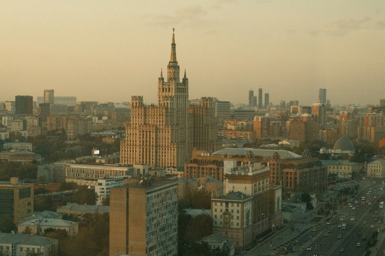 Bomba robbant Moszkvában, egy magas rangú orosz tiszt az áldozat