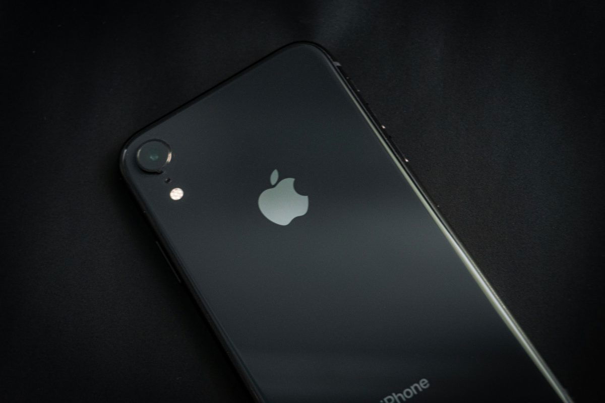 Kínából Indiába viszi az iPhone-ok gyártását az Apple