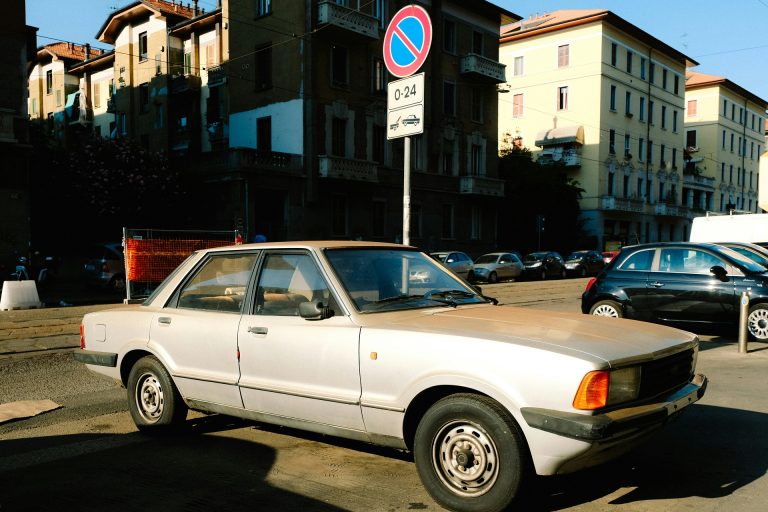 Új határidőt jelentett be a NAV, ami könnyebbség lehet az autósoknak