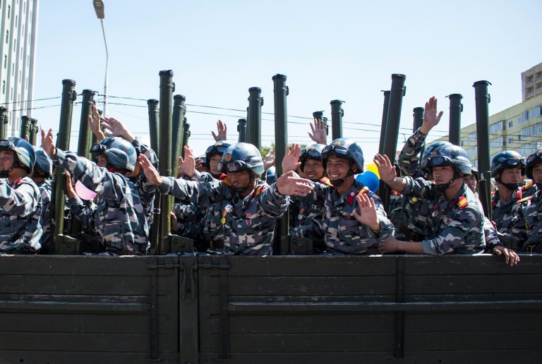 Kim Dzsong Un szerint az ukránok ellen harcoló katonái az igazságért harcolnak
