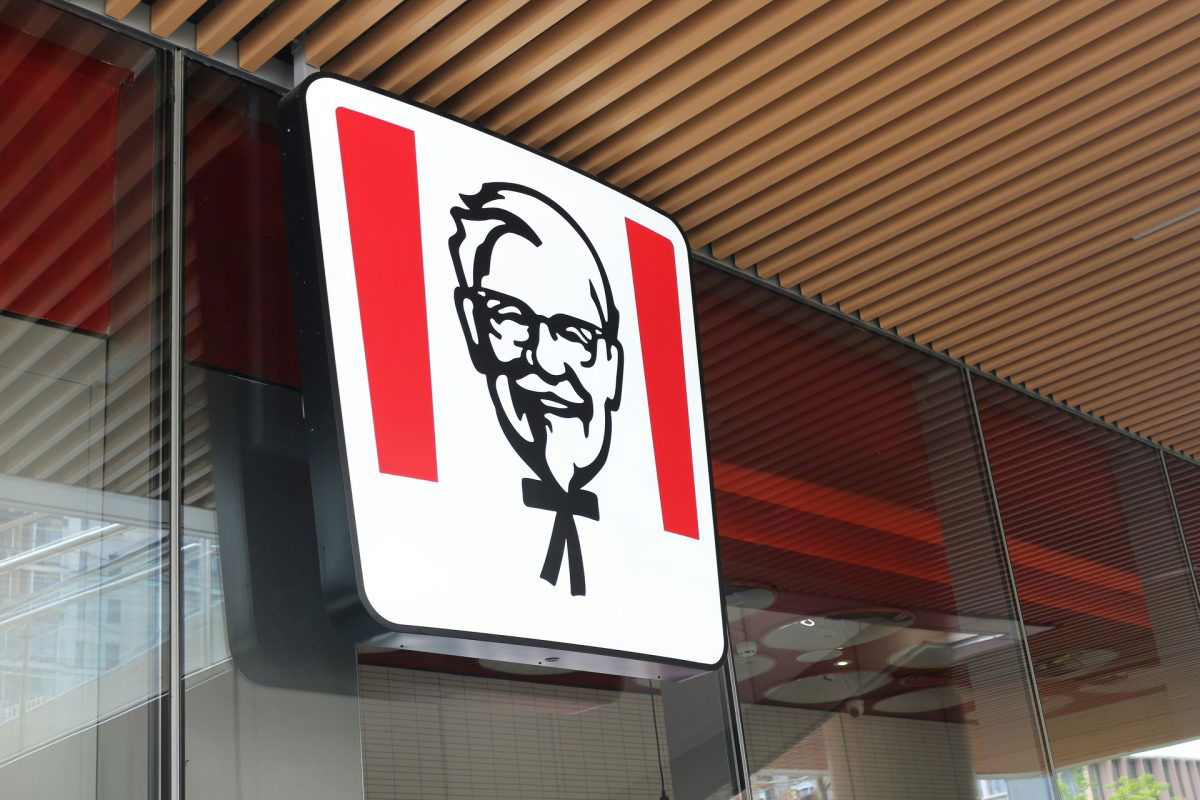 Több mint 170 embert vettek őrizetbe a pakisztáni KFC-éttermek elleni támadások miatt
