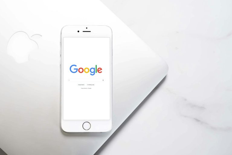 Miért áll ki az Apple a Google mellett a trösztellenes perben?