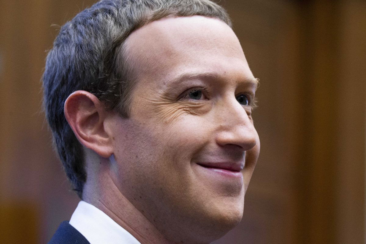 Mark Zuckerberg elismerte, hogy van némi köze ahhoz, hogy az emberek elidegenedtek egymástól