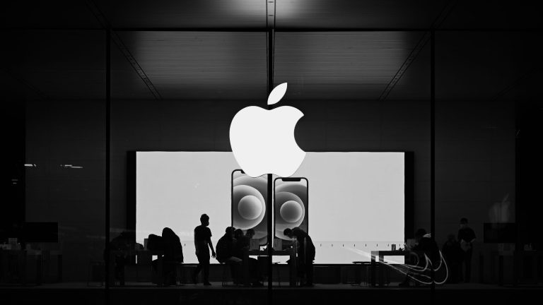 Trükkös áremelés jöhet az iPhone-oknál – ennek nem fognak örülni a magyarok