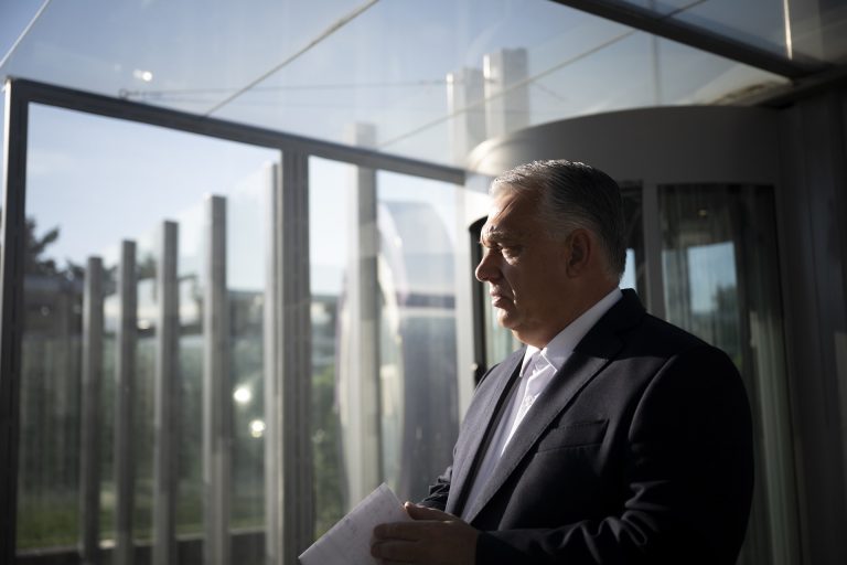 Élőben a Harcosok Klubja Orbán Viktorral és vendégeivel