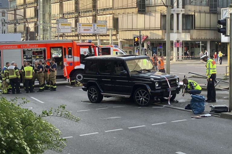 Halálos áldozata is van a németországi gázolásnak, öt gyerek került kórházba