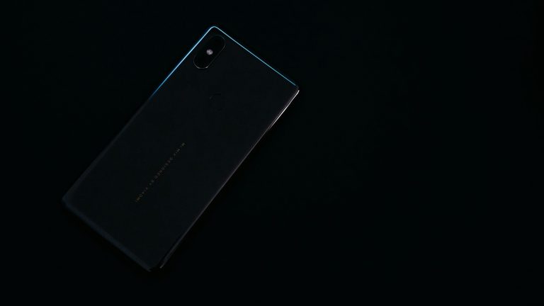 Ilyen erős Xiaomi telefon még nem volt: minden riválist lekörözhet